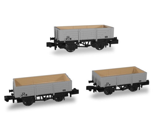 Rapido 942014 BR Livery N Gauge 5 Plank Wagon Pack No: 2